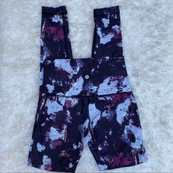 Lululemon Wunder Under Hi-rise pant, purple floral leggings size 6 *rare* - Picture 3 of 6
